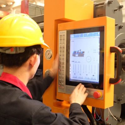 Efficiency Chair Injection Moulding Machine Precision