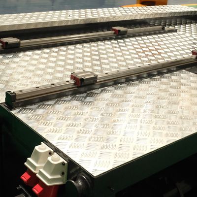 OUCO800T Environmental Protection And Energy Saving Injection Molding Machine